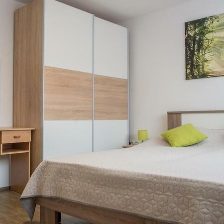 Apartment Vir Karlovac Bagian luar foto