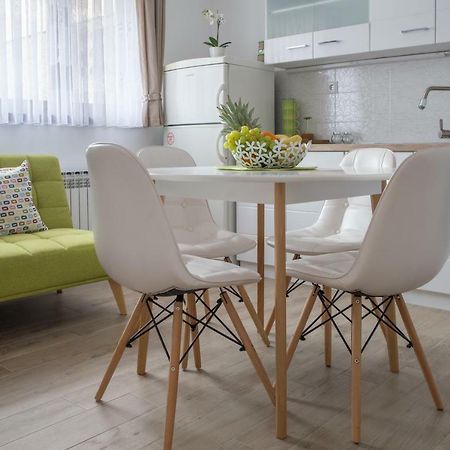 Apartment Vir Karlovac Bagian luar foto