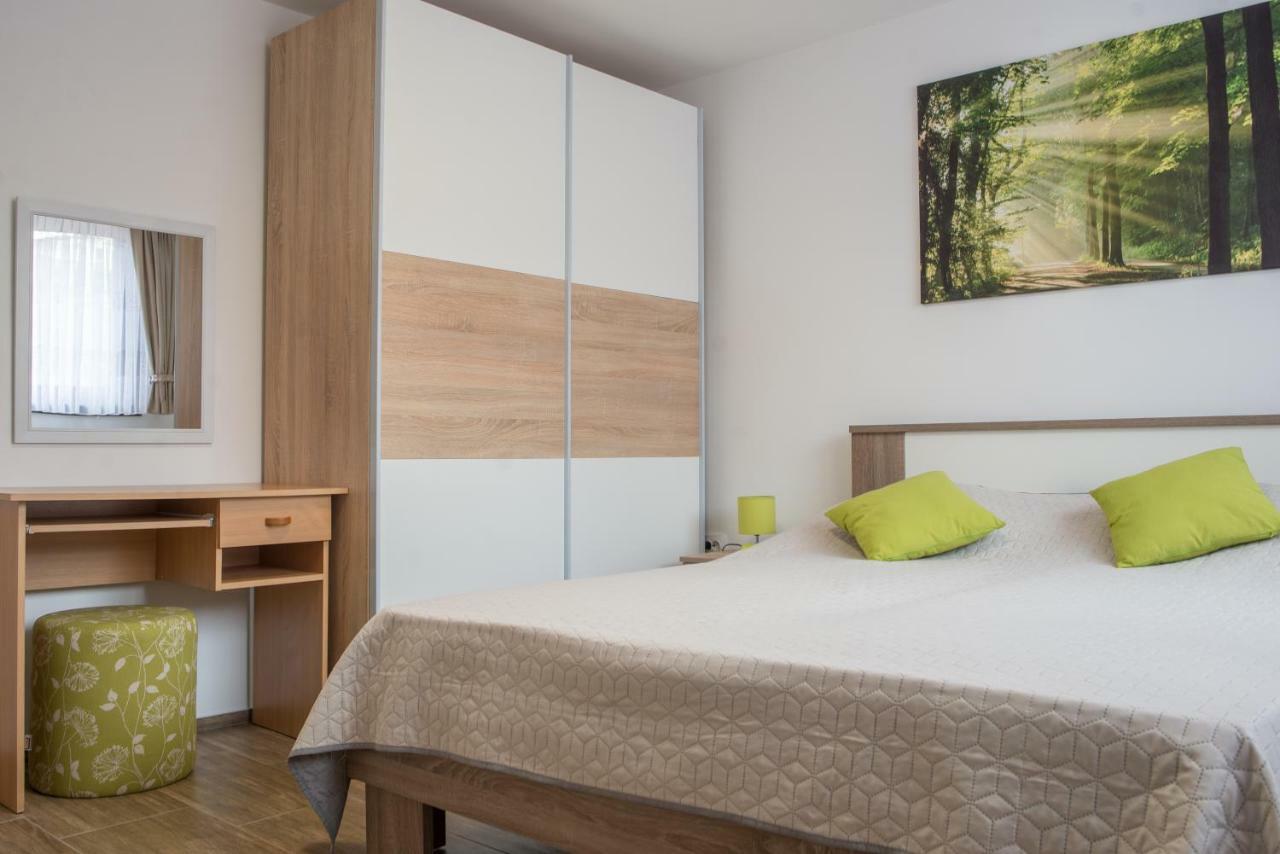 Apartment Vir Karlovac Bagian luar foto