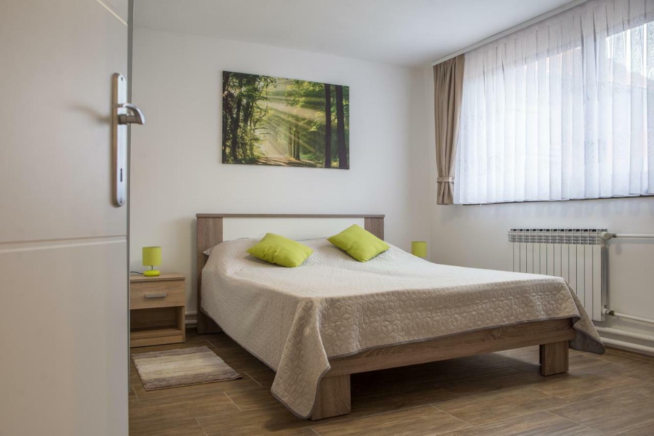 Apartment Vir Karlovac Bagian luar foto
