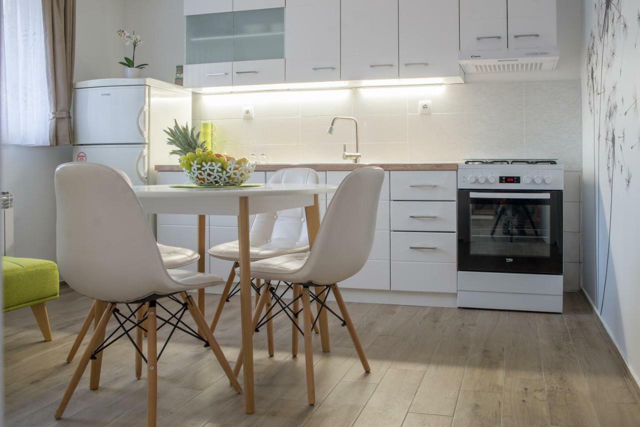 Apartment Vir Karlovac Bagian luar foto